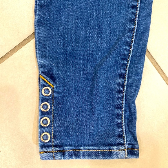 Levi’s  311 Shaping Skinny Jeans Size 28 - Picture 3 of 9